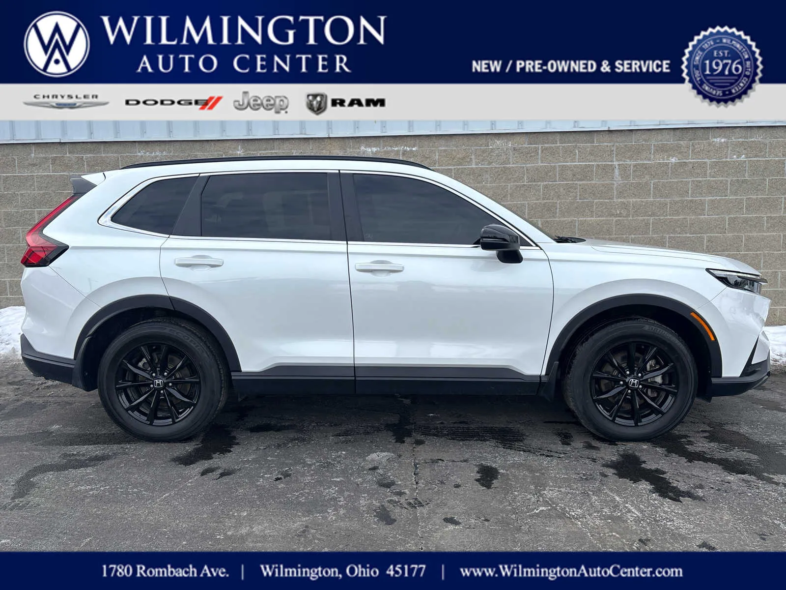 White 2024 Honda CR-V Hybrid Sport for sale in Wilmington, OH