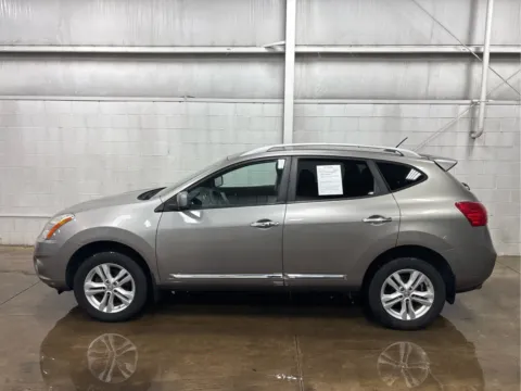More photos of 2012 Nissan Rogue SV at Wilmington Auto Center Chrysler Dodge Jeep RAM, OH