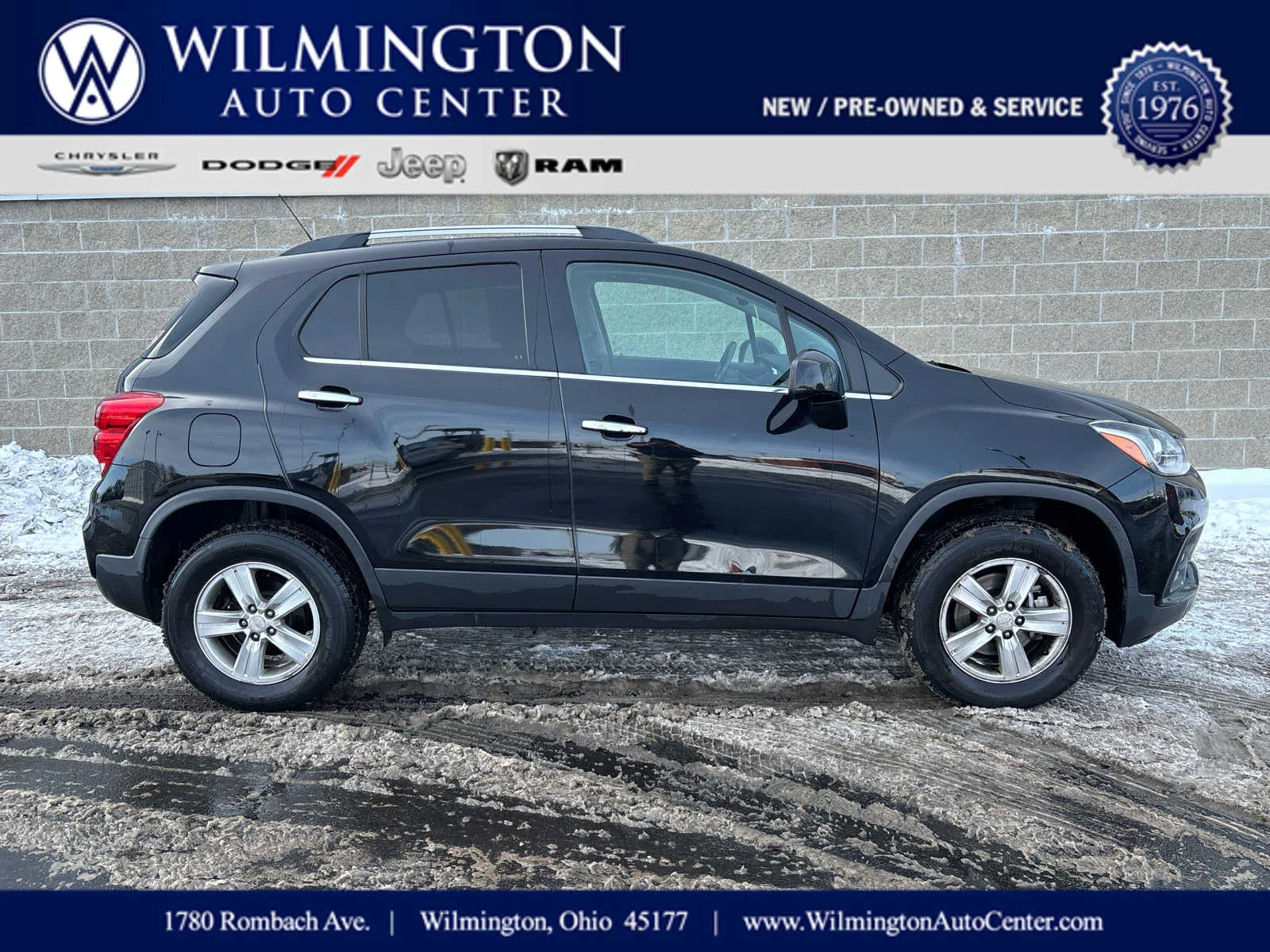 Black 2017 Chevrolet Trax LT for sale in Wilmington, OH