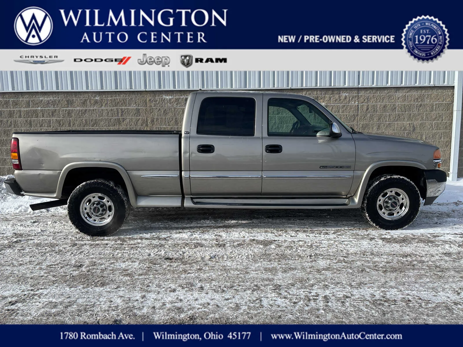 Gray 2001 GMC Sierra 2500HD SLE for sale in Wilmington, OH