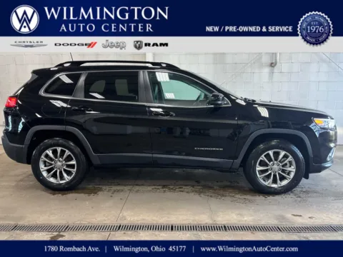 Black 2022 Jeep Cherokee Latitude Lux for sale in Wilmington, OH