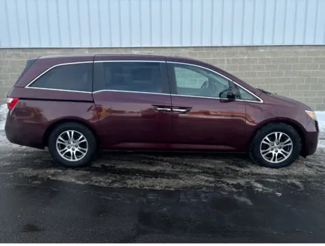 Photos of 2013 Honda Odyssey EX-L for sale in Wilmington, OH at Wilmington Auto Center Chrysler Dodge Jeep RAM