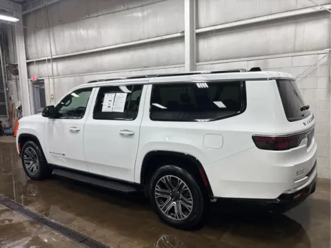 More photos of 2024 Jeep Wagoneer L Series II at Wilmington Auto Center Chrysler Dodge Jeep RAM, OH