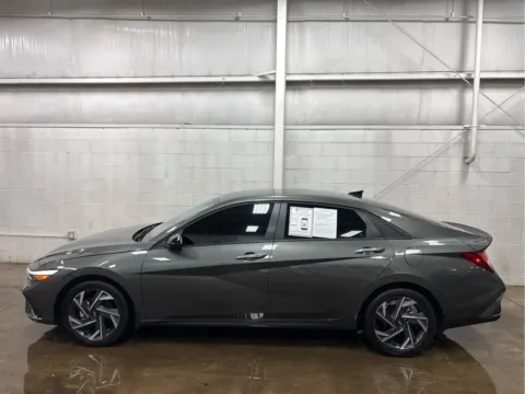 More photos of 2025 Hyundai Elantra SEL Sport at Wilmington Auto Center Chrysler Dodge Jeep RAM, OH