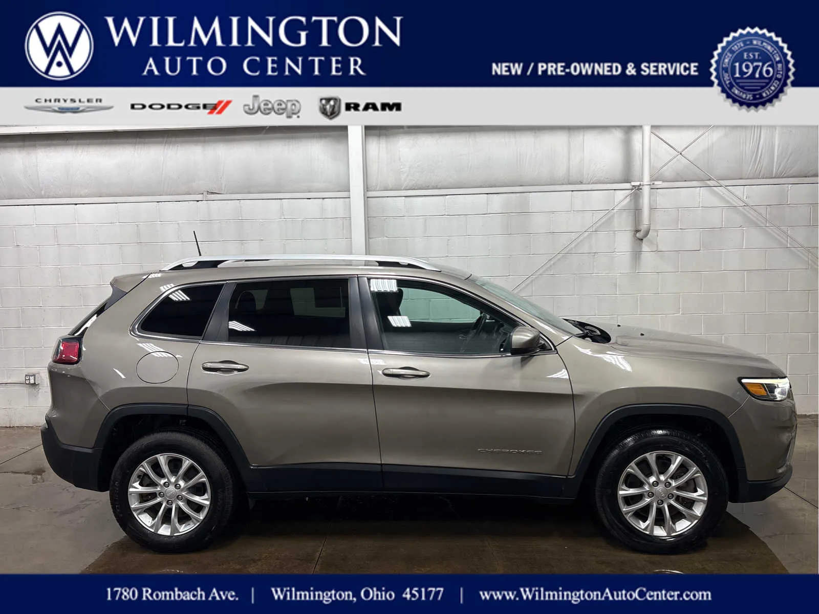 Brown 2019 Jeep Cherokee Latitude for sale in Wilmington, OH