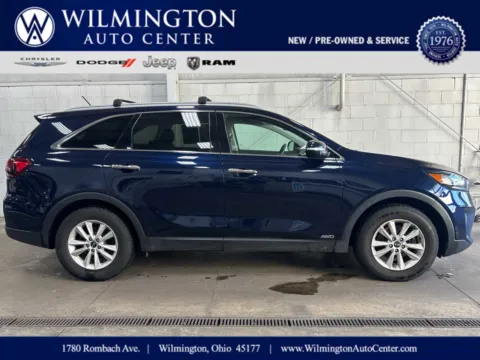 Blue 2020 Kia Sorento LX for sale in Wilmington, OH