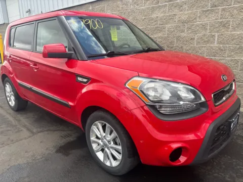 Photos of 2013 Kia Soul for sale in Wilmington, OH at Wilmington Auto Center Chrysler Dodge Jeep RAM