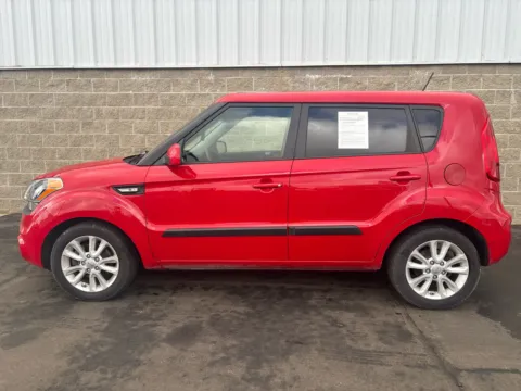 More photos of 2013 Kia Soul at Wilmington Auto Center Chrysler Dodge Jeep RAM, OH