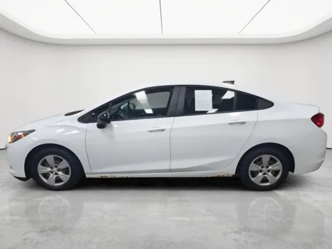 More photos of 2017 Chevrolet Cruze LS at Wilmington Auto Center Chrysler Dodge Jeep RAM, OH