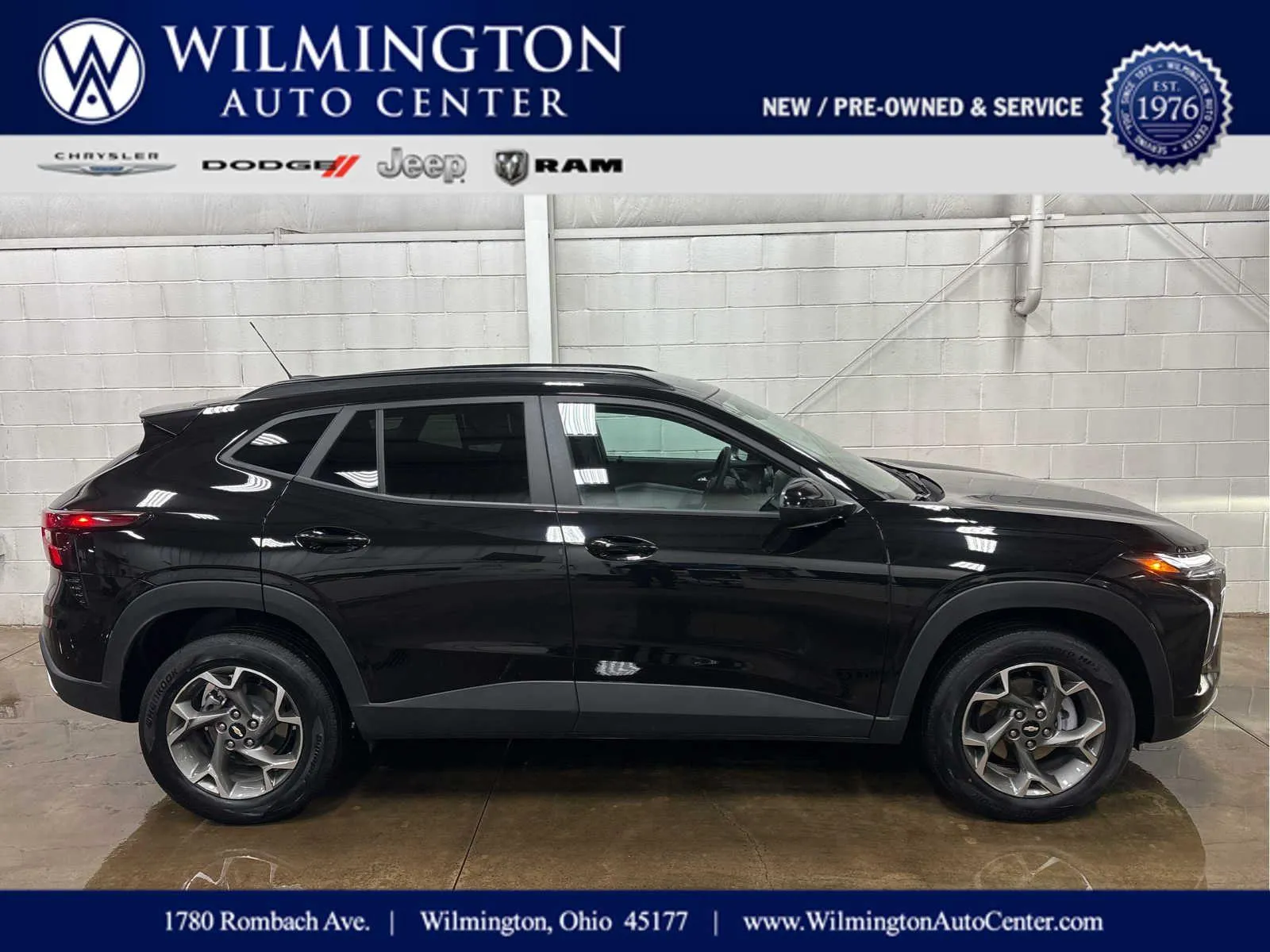 Black 2025 Chevrolet Trax LT for sale in Wilmington, OH