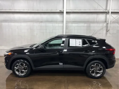 More photos of 2025 Chevrolet Trax LT at Wilmington Auto Center Chrysler Dodge Jeep RAM, OH
