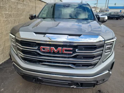 More photos of 2025 GMC Sierra 1500 SLT at Wilmington Auto Center Chrysler Dodge Jeep RAM, OH