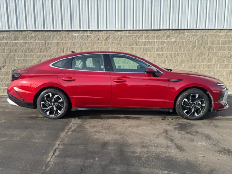 Photos of 2025 Hyundai Sonata SEL for sale in Wilmington, OH at Wilmington Auto Center Chrysler Dodge Jeep RAM