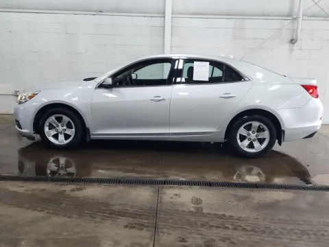 More photos of 2015 Chevrolet Malibu LT at Wilmington Auto Center Chrysler Dodge Jeep RAM, OH