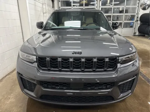 More photos of 2026 Jeep Grand Cherokee Limited at Wilmington Auto Center Chrysler Dodge Jeep RAM, OH
