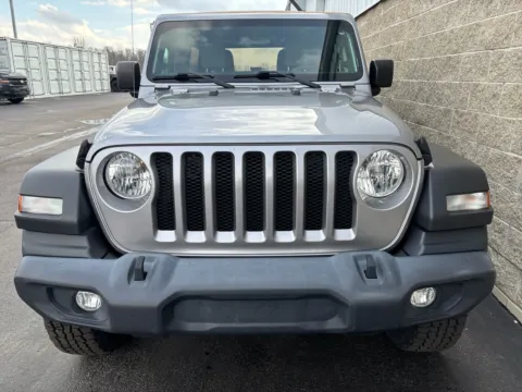 More photos of 2020 Jeep Wrangler Unlimited Black and Tan at Wilmington Auto Center Chrysler Dodge Jeep RAM, OH