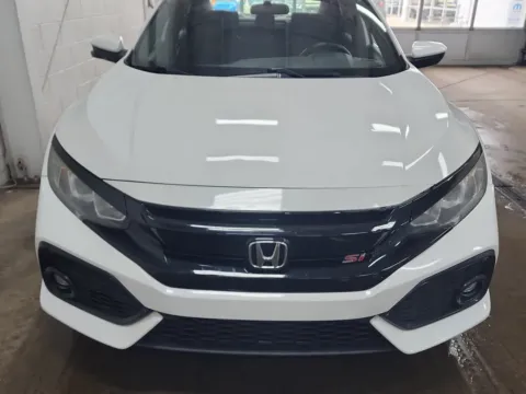 More photos of 2018 Honda Civic Si at Wilmington Auto Center Chrysler Dodge Jeep RAM, OH