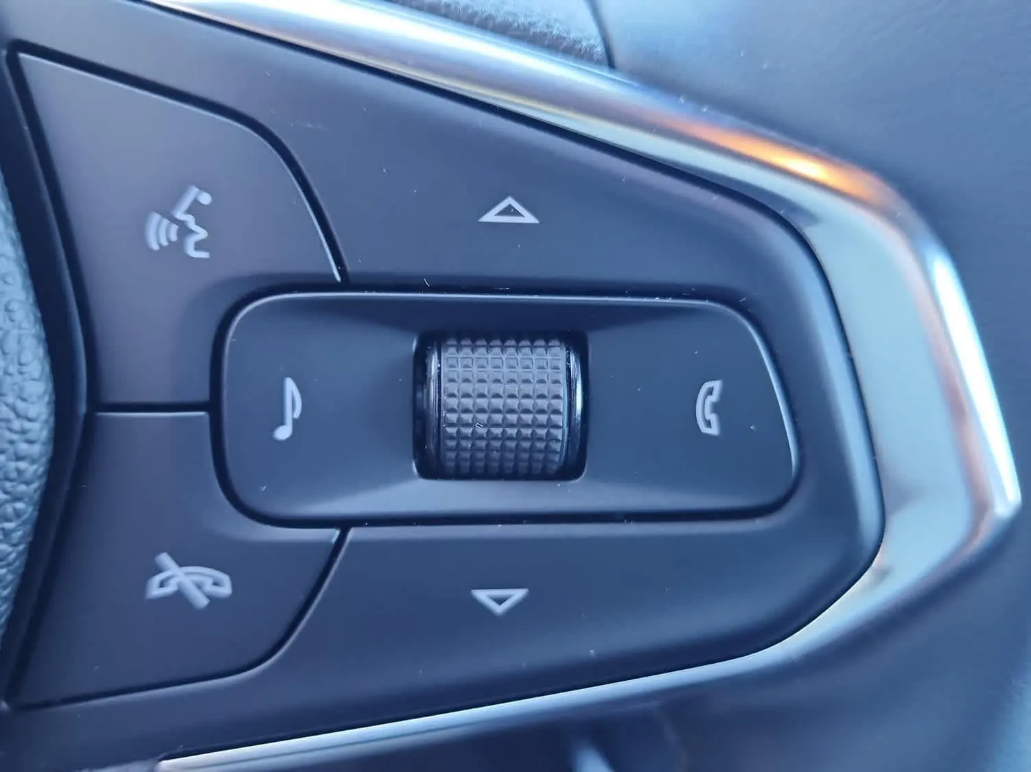 2024 Chevrolet Trax Activ - Photo 19