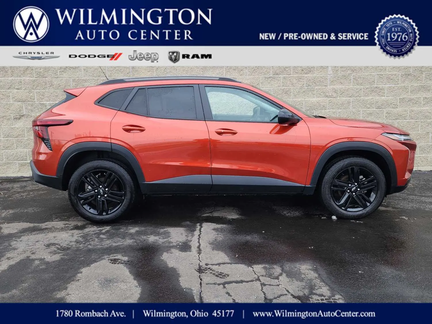 Orange 2024 Chevrolet Trax ACTIV for sale in Wilmington, OH