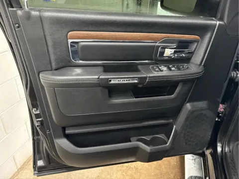 More photos of 2018 Ram 1500 Laramie at Wilmington Auto Center Chrysler Dodge Jeep RAM, OH