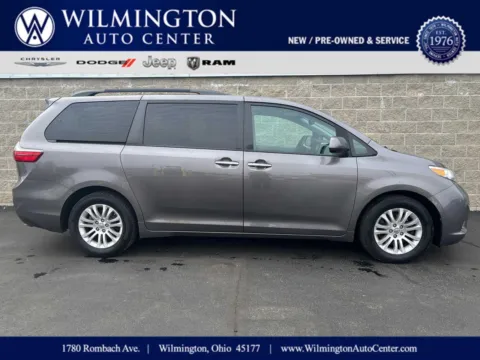 Gray 2015 Toyota Sienna XLE for sale in Wilmington, OH