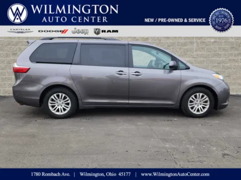 Gray 2015 Toyota Sienna XLE for sale in Wilmington, OH