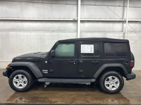 More photos of 2021 Jeep Wrangler Unlimited Sport S at Wilmington Auto Center Chrysler Dodge Jeep RAM, OH