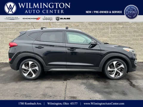 Black 2016 Hyundai Tucson Sport for sale in Wilmington, OH