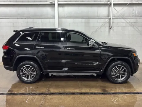 Black 2022 Jeep Grand Cherokee WK Limited for sale in Wilmington, OH