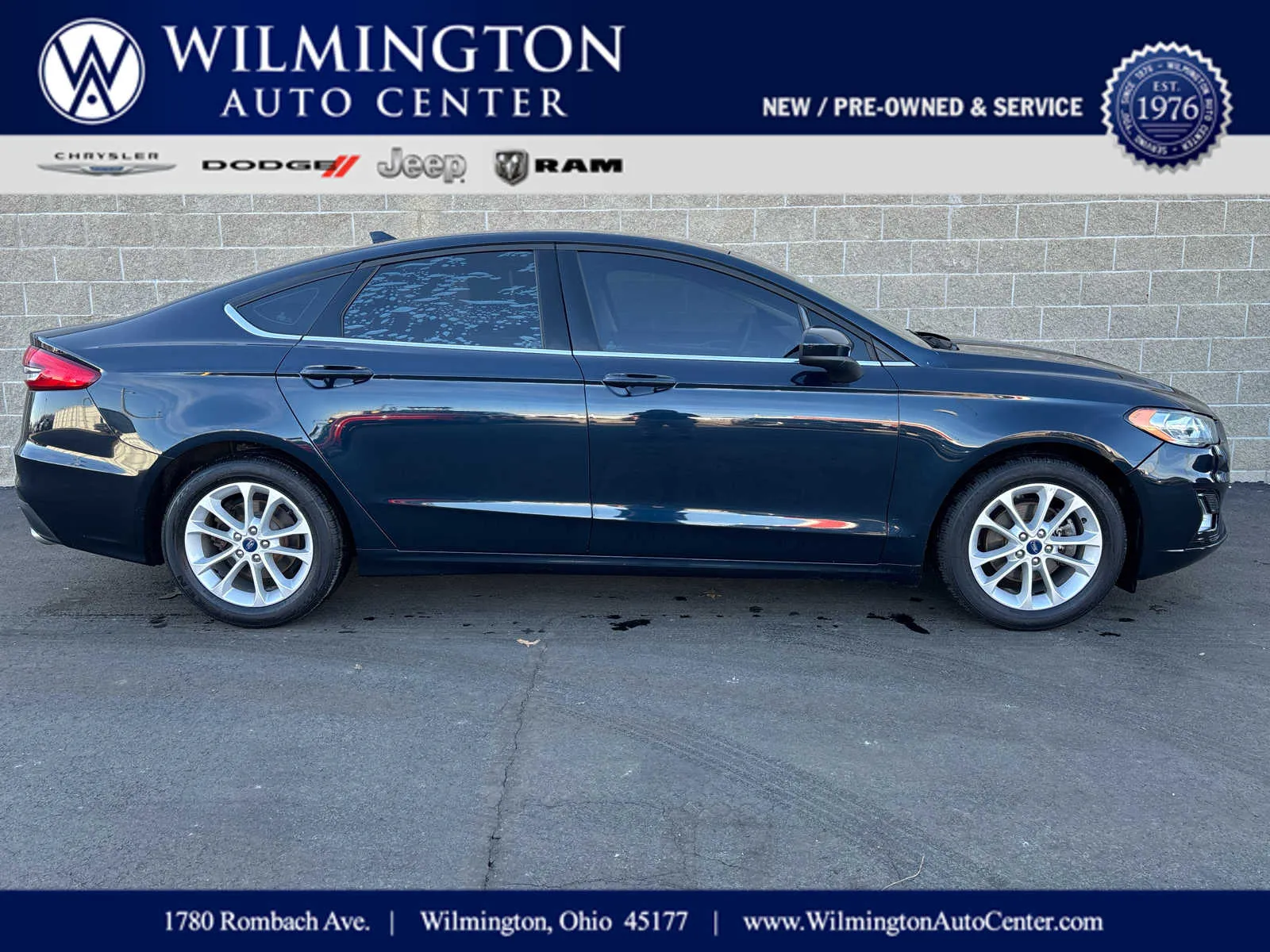 Blue 2020 Ford Fusion SE for sale in Wilmington, OH