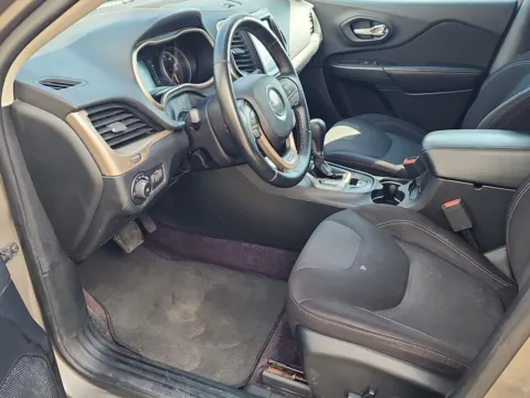 More photos of 2016 Jeep Cherokee Latitude at Wilmington Auto Center Chrysler Dodge Jeep RAM, OH