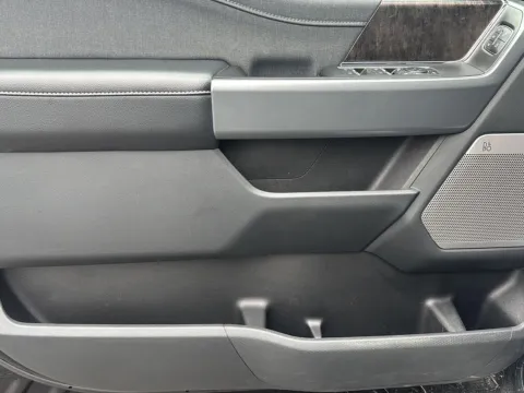 More photos of 2021 Ford F-150 LARIAT at Wilmington Auto Center Chrysler Dodge Jeep RAM, OH