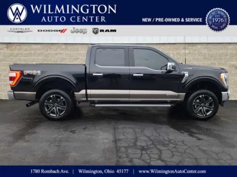 Black 2021 Ford F-150 LARIAT for sale in Wilmington, OH