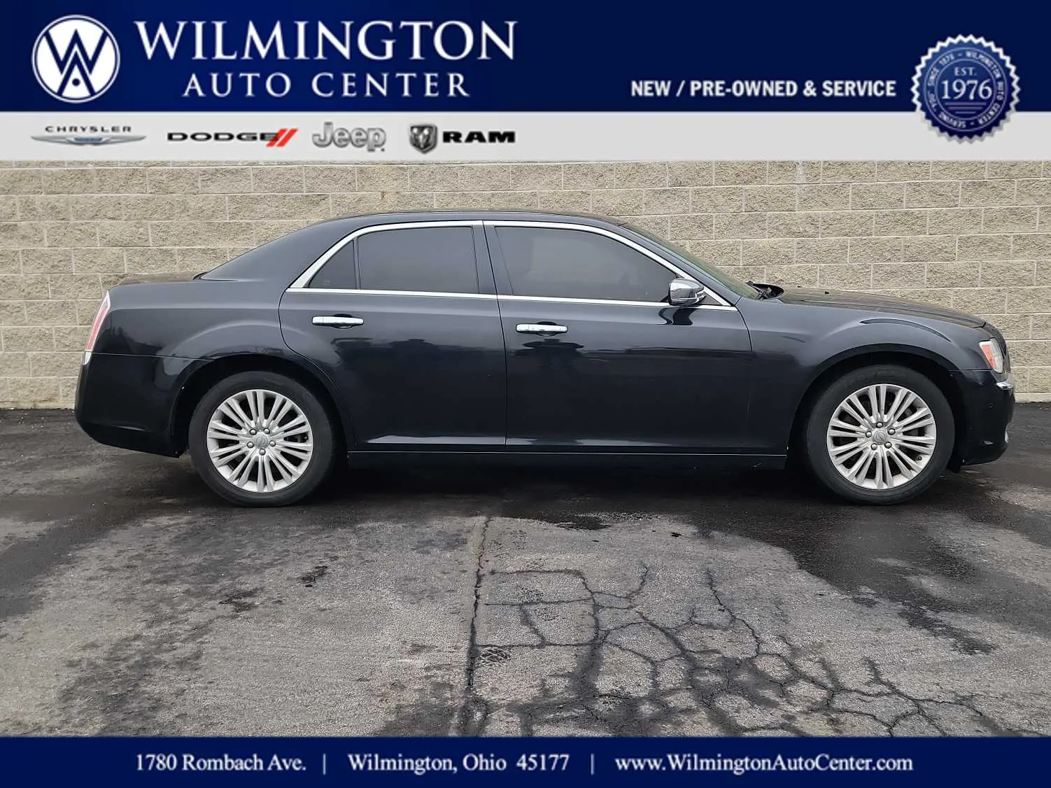 Black 2013 Chrysler 300 C for sale in Wilmington, OH