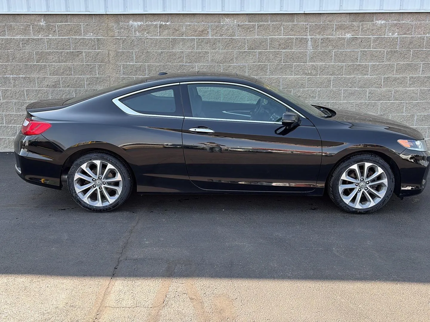 Black 2014 Honda Accord Coupe EX-L for sale in Wilmington, OH