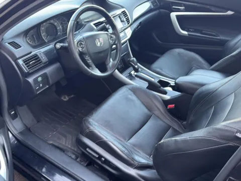 More photos of 2014 Honda Accord Coupe EX-L at Wilmington Auto Center Chrysler Dodge Jeep RAM, OH