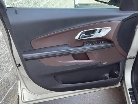 More photos of 2014 Chevrolet Equinox LT at Wilmington Auto Center Chrysler Dodge Jeep RAM, OH