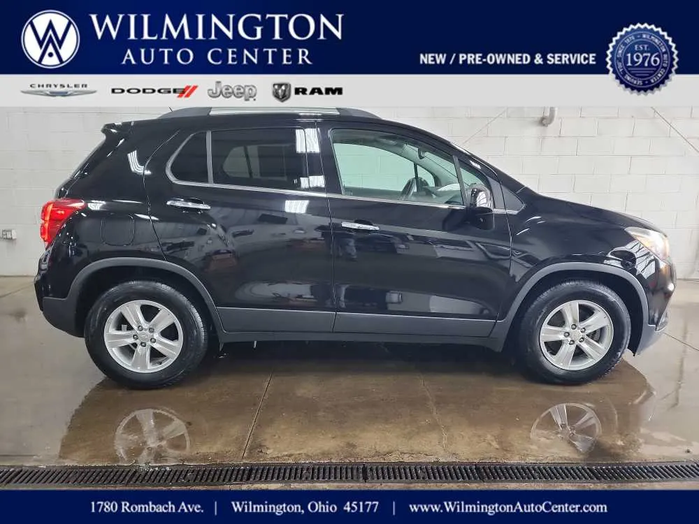 Black 2018 Chevrolet Trax LT for sale in Wilmington, OH