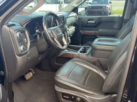 More photos of 2020 GMC Sierra 1500 Denali at Wilmington Auto Center Chrysler Dodge Jeep RAM, OH