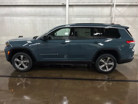More photos of 2026 Jeep Grand Cherokee L Limited at Wilmington Auto Center Chrysler Dodge Jeep RAM, OH