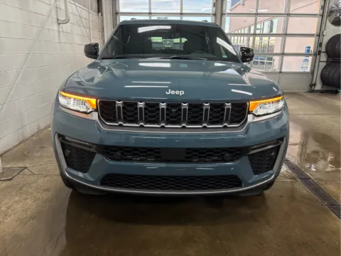 More photos of 2026 Jeep Grand Cherokee L Limited at Wilmington Auto Center Chrysler Dodge Jeep RAM, OH