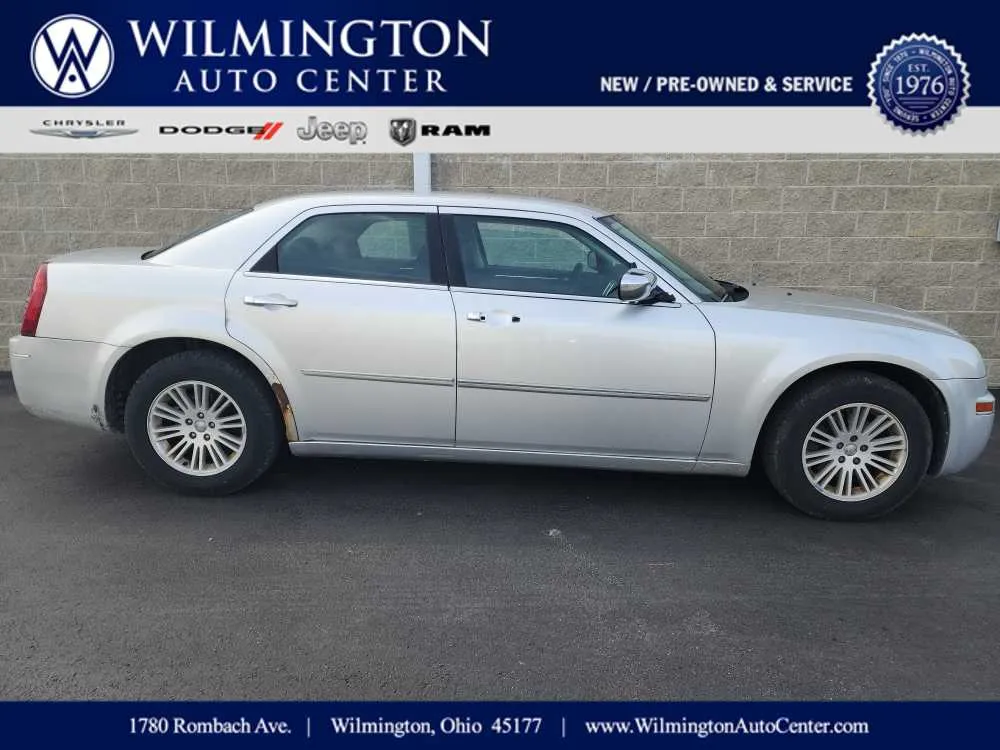 Silver 2010 Chrysler 300 Touring for sale in Wilmington, OH