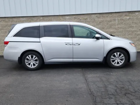 Silver 2014 Honda Odyssey EX for sale in Wilmington, OH