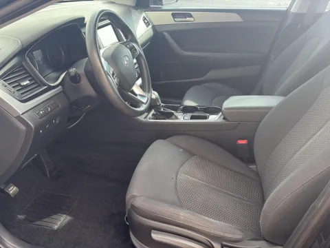 More photos of 2019 Hyundai Sonata SE at Wilmington Auto Center Chrysler Dodge Jeep RAM, OH