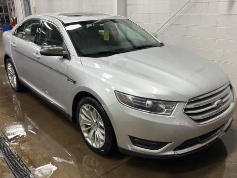 More photos of 2019 Ford Taurus Limited at Wilmington Auto Center Chrysler Dodge Jeep RAM, OH