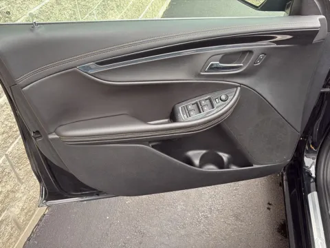 More photos of 2016 Chevrolet Impala LTZ at Wilmington Auto Center Chrysler Dodge Jeep RAM, OH