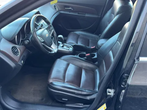 More photos of 2015 Chevrolet Cruze LT at Wilmington Auto Center Chrysler Dodge Jeep RAM, OH