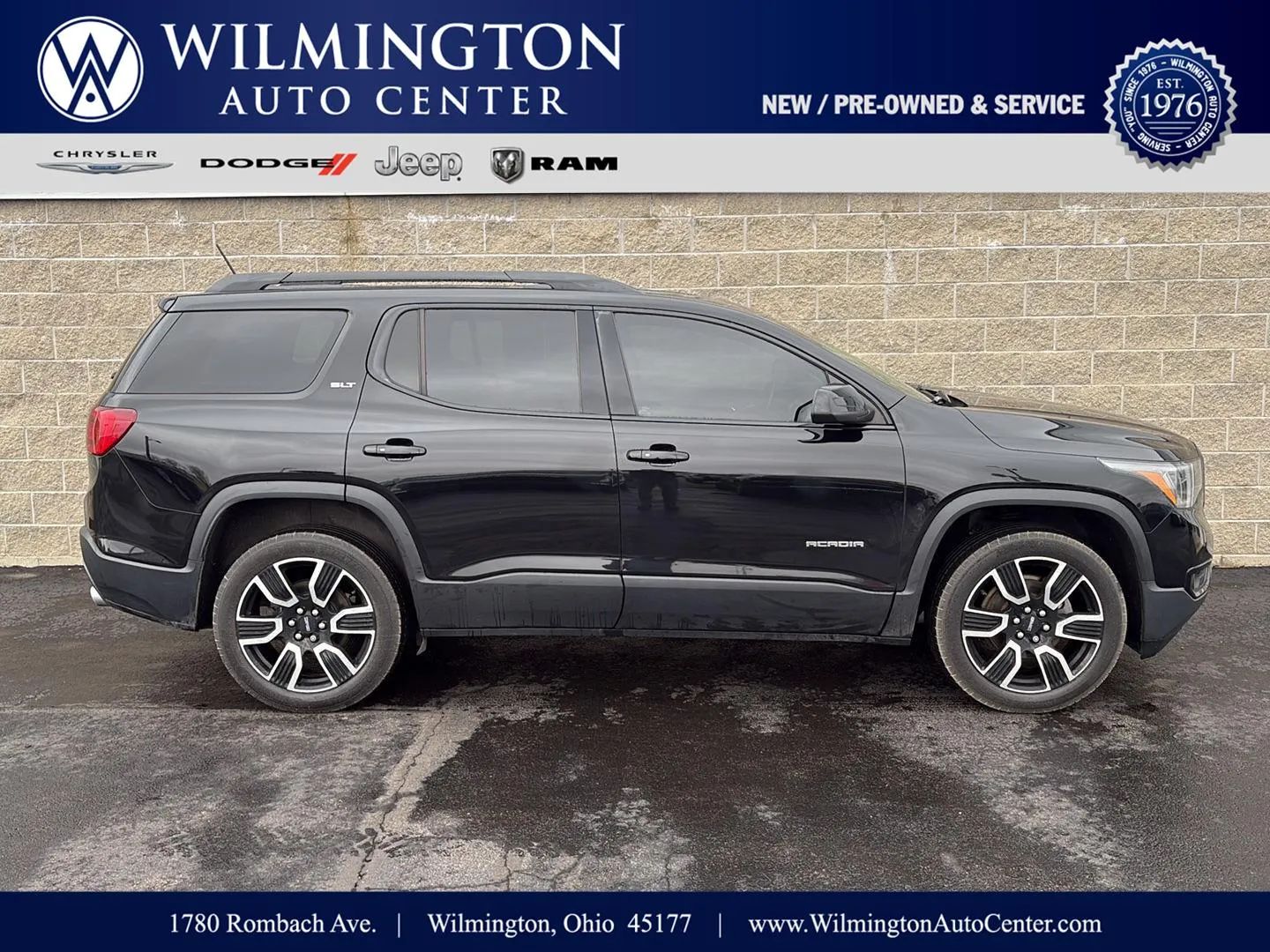 Black 2019 GMC Acadia SLT for sale in Wilmington, OH
