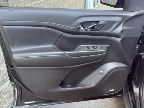 More photos of 2019 GMC Acadia SLT at Wilmington Auto Center Chrysler Dodge Jeep RAM, OH