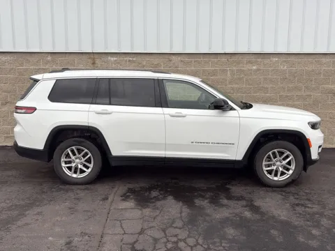 White 2023 Jeep Grand Cherokee L Laredo for sale in Wilmington, OH